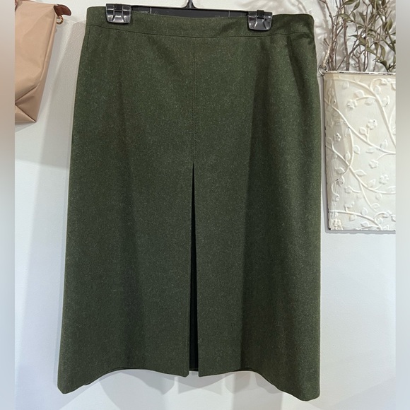 DONATED Vintage Green 100% Wool Skirt - Picture 1 of 11